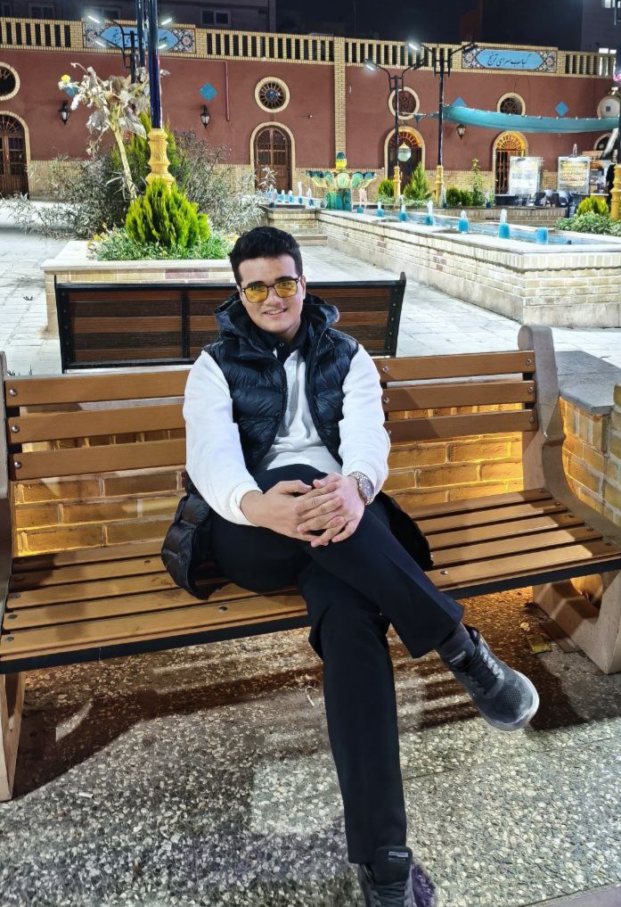 امیرحسین هراتی — برنامه‌نویس بک‌اند